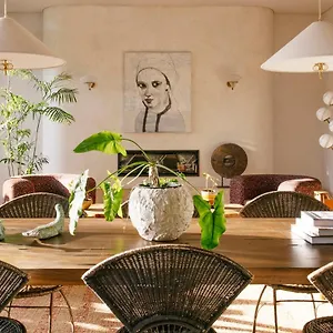 Basq House Hotel